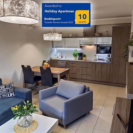 Holiday Apartman Sarvar Ngoại thất bức ảnh