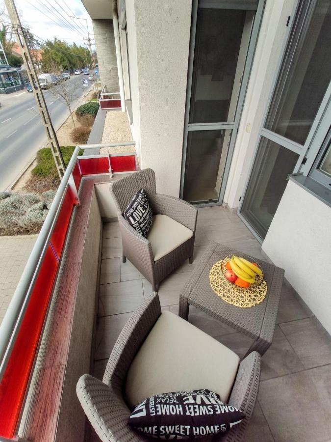 Holiday Apartman Sarvar Ngoại thất bức ảnh